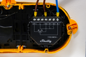 Shelly Shutter - SMARTBLU